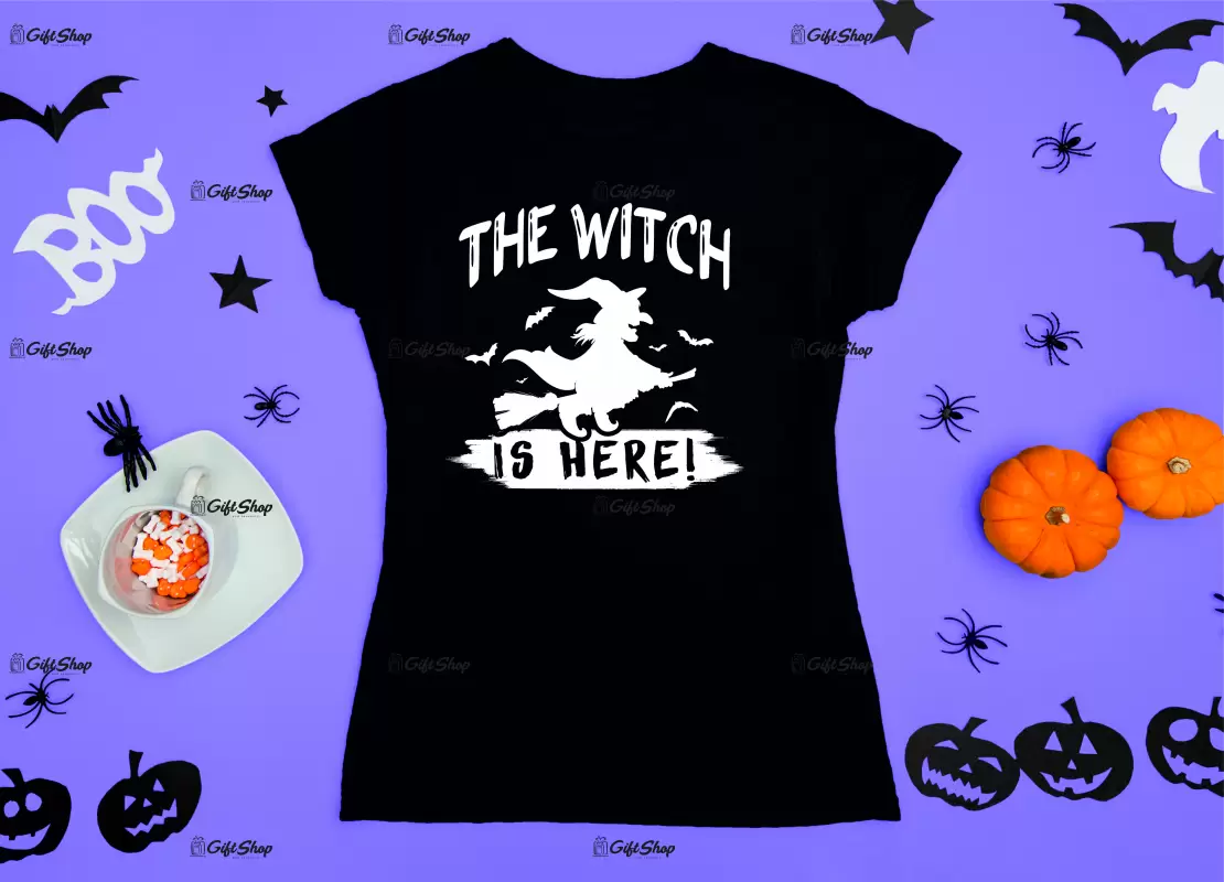 The witch is here, tricou cu mesaj