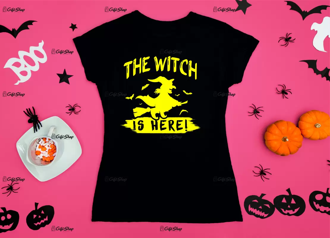 The witch is here, tricou cu mesaj