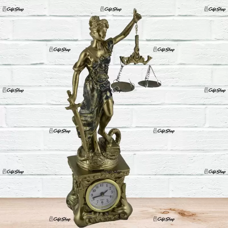 Justitie, statueta realizata din rasina cu ceas incorporat