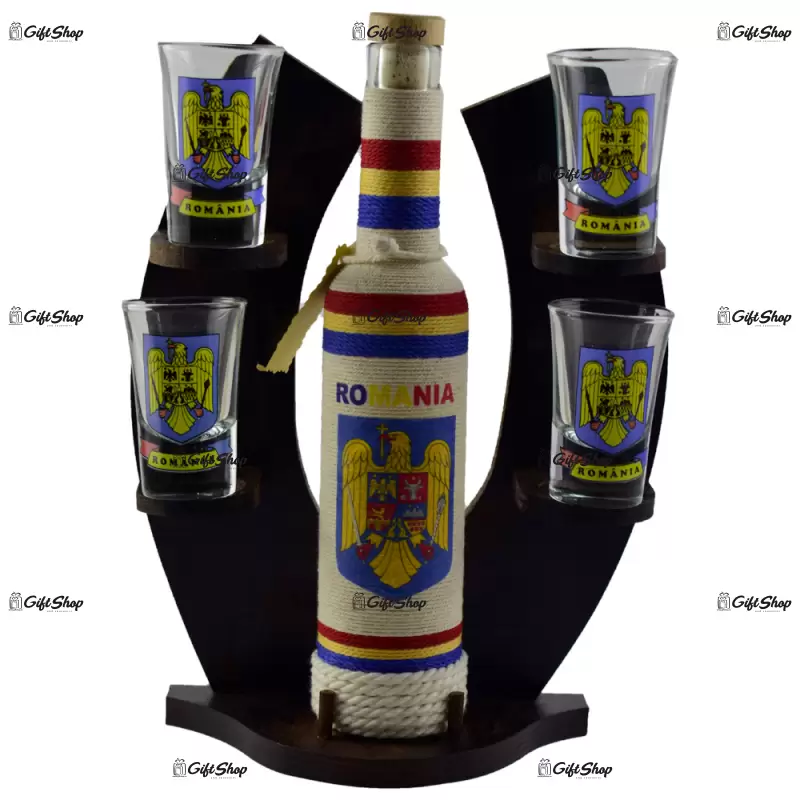 Suport cu sticla impletita si 4 pahare tip shot, design romania b