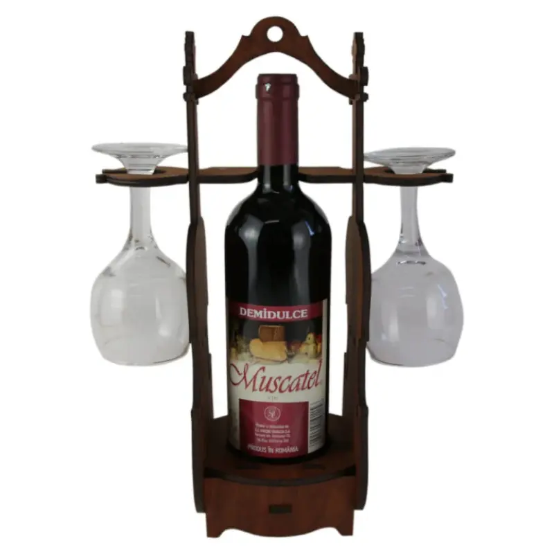 Suport lemn in forma de vioara cu o sticla de vin si doua pahare 36 cm