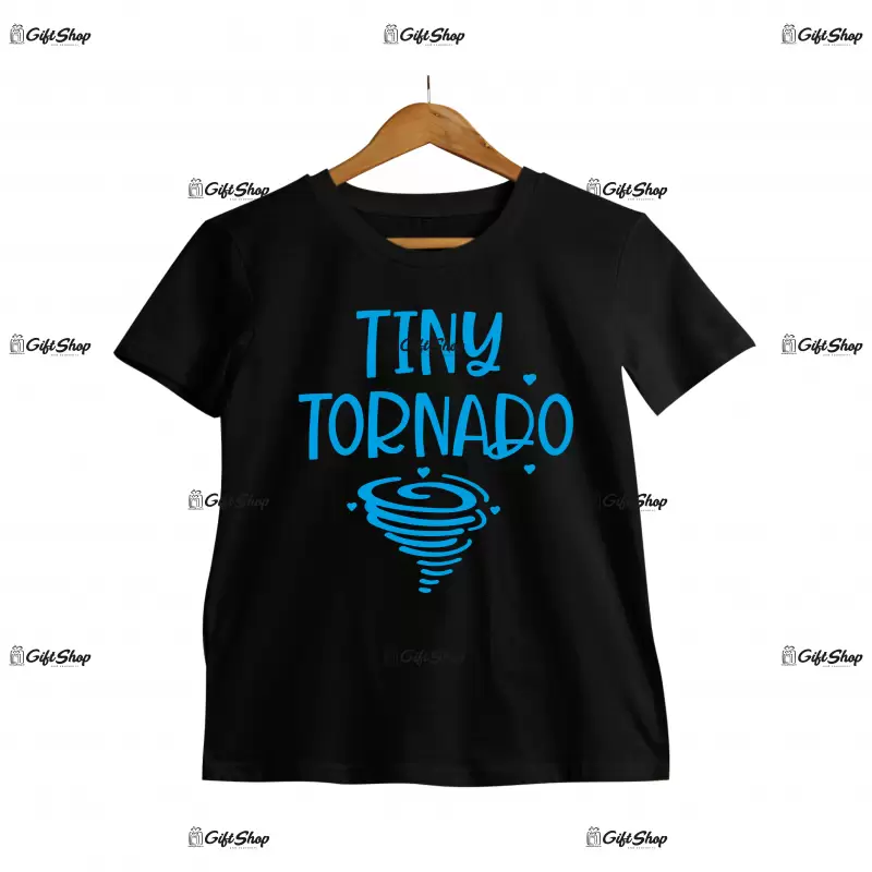 Tiny tornado, tricou cu mesaj