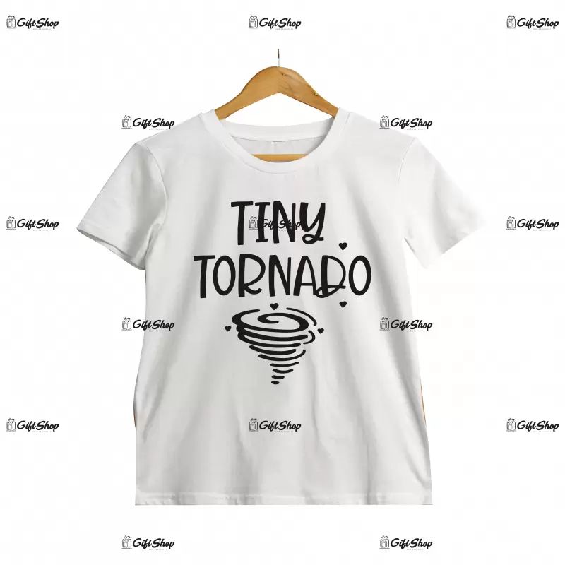 Tiny tornado, tricou cu mesaj