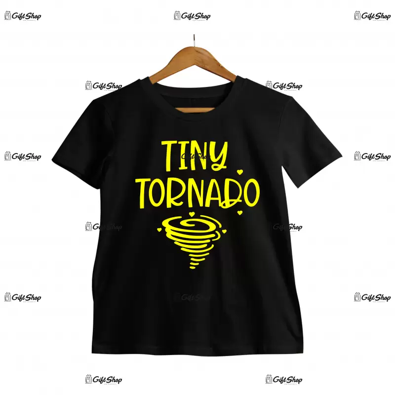Tiny tornado, tricou cu mesaj