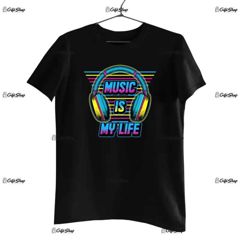 Music is my life, tricou cu mesaj