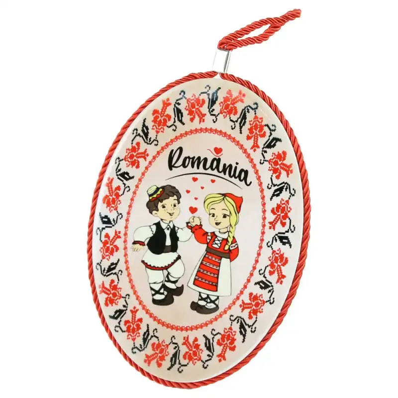 Decoratiune din ceramica, romania copii in port traditional, suvenir giftshop 14x20x1 cm