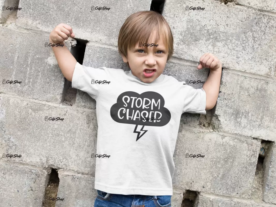 Storm chaser, tricou cu mesaj