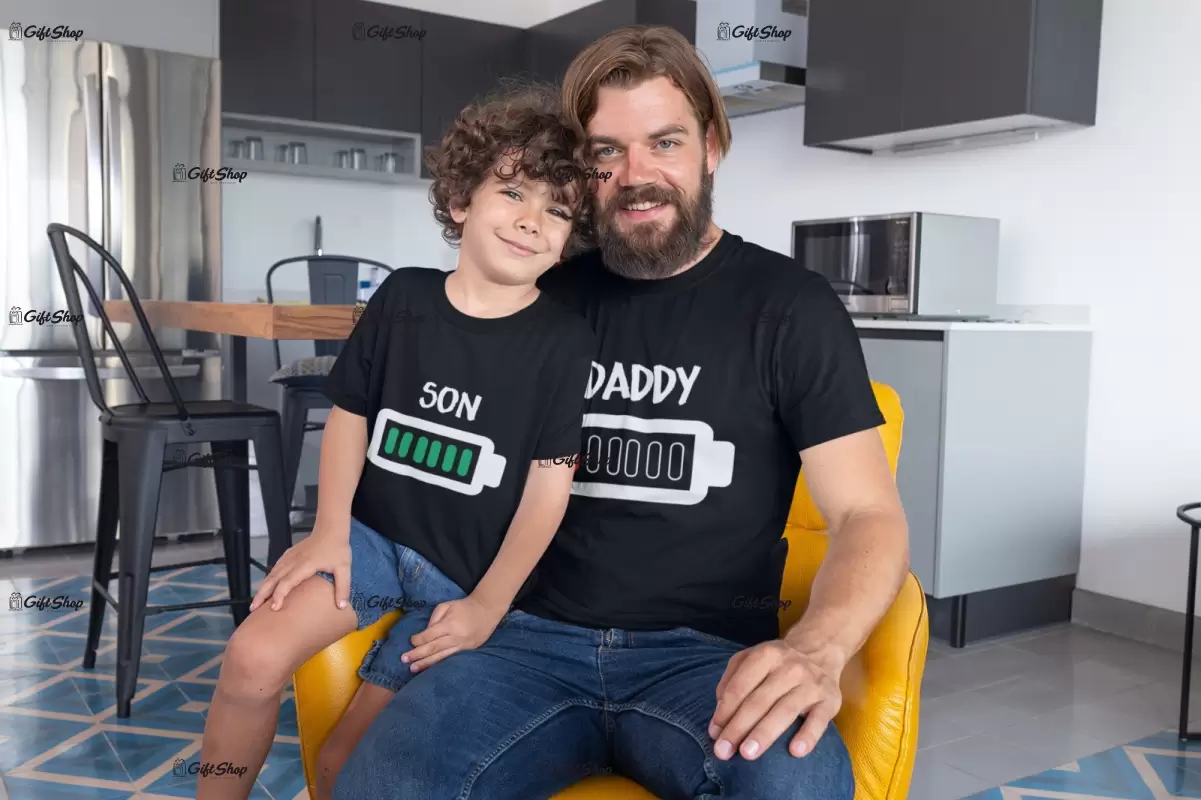 Battery son and daddy, set 2 tricouri cu mesaje