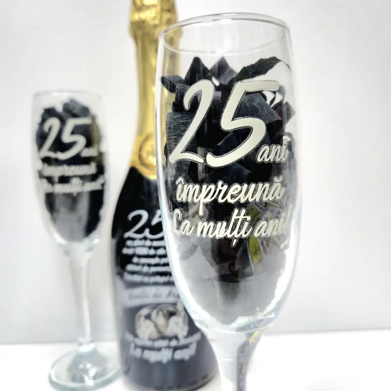 Aniversare 25 ani casatorie, pachet zarea crystal collection, fine moments, demisec 0.75l + 2 pahare, personalizat
