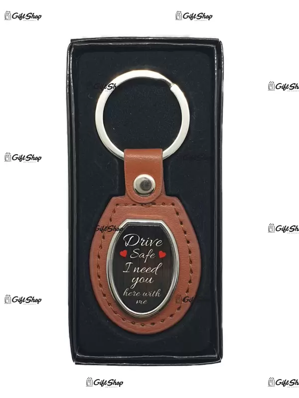 Drive safe, breloc din metal cu piele maro