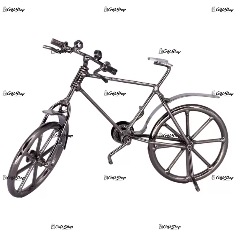 Bicicleta, model realizat din metal