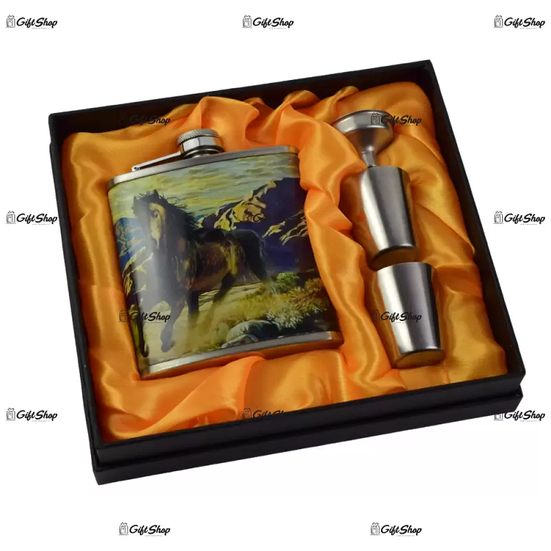 Set cadou pentru barbati, plosca cu accesorii, design cu cal
