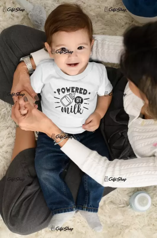 Powered by milk, tricou cu mesaj