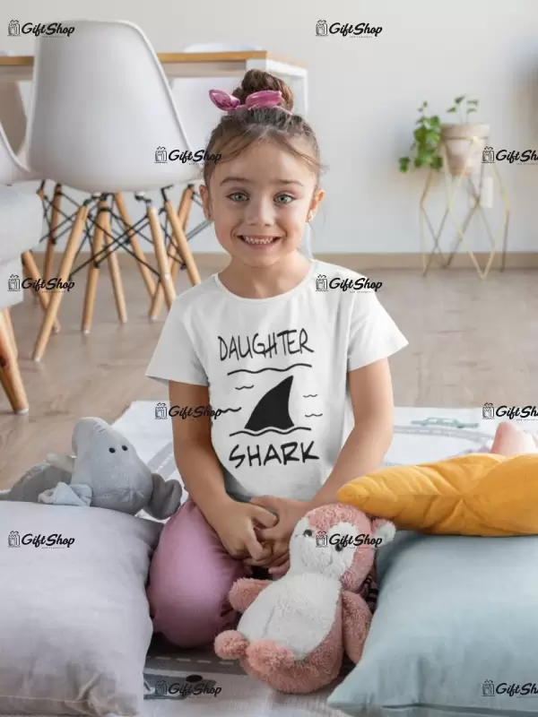 Shark daughter, tricou cu mesaj