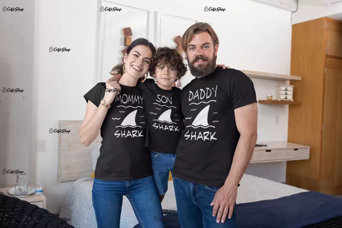 Shark mommy daddy and son, set 3 tricouri cu mesaje