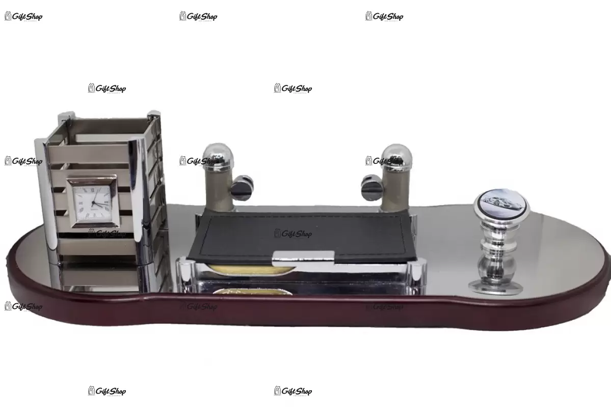 Silver, suport pentru birou