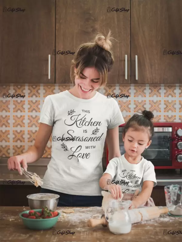 This kitchen is..., tricou cu mesaj c