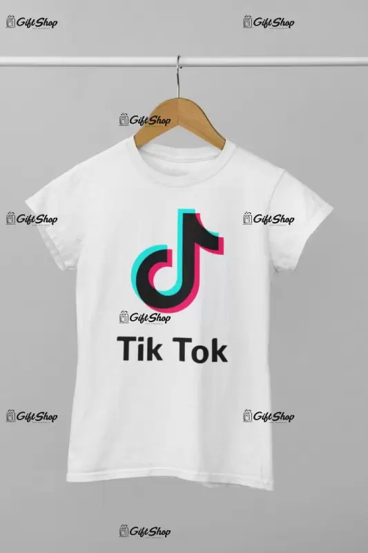 Tik tok, tricou cu mesaj
