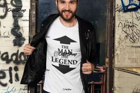 The man the legend, tricou cu mesaj