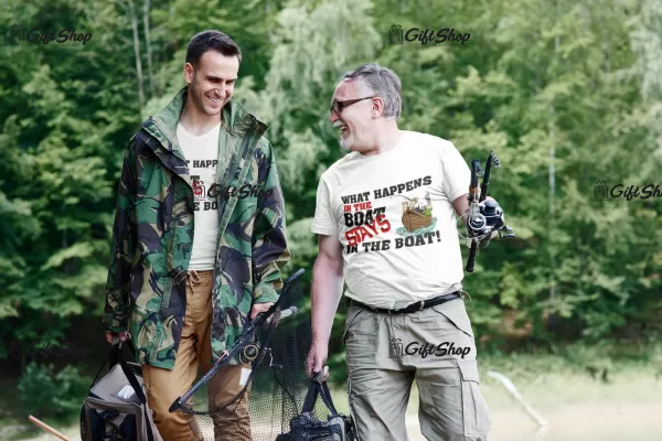 What happens in the boat stays in the boat!, tricou cu mesaj