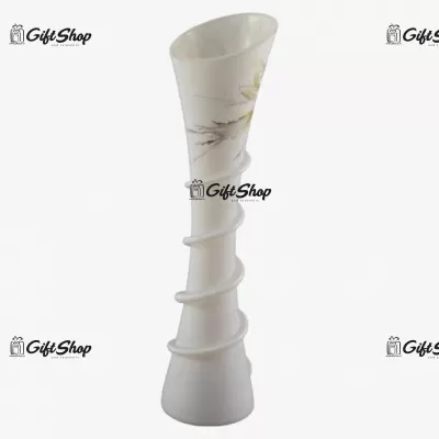 Vaza realizata din sticla – Design cu fantezia gri